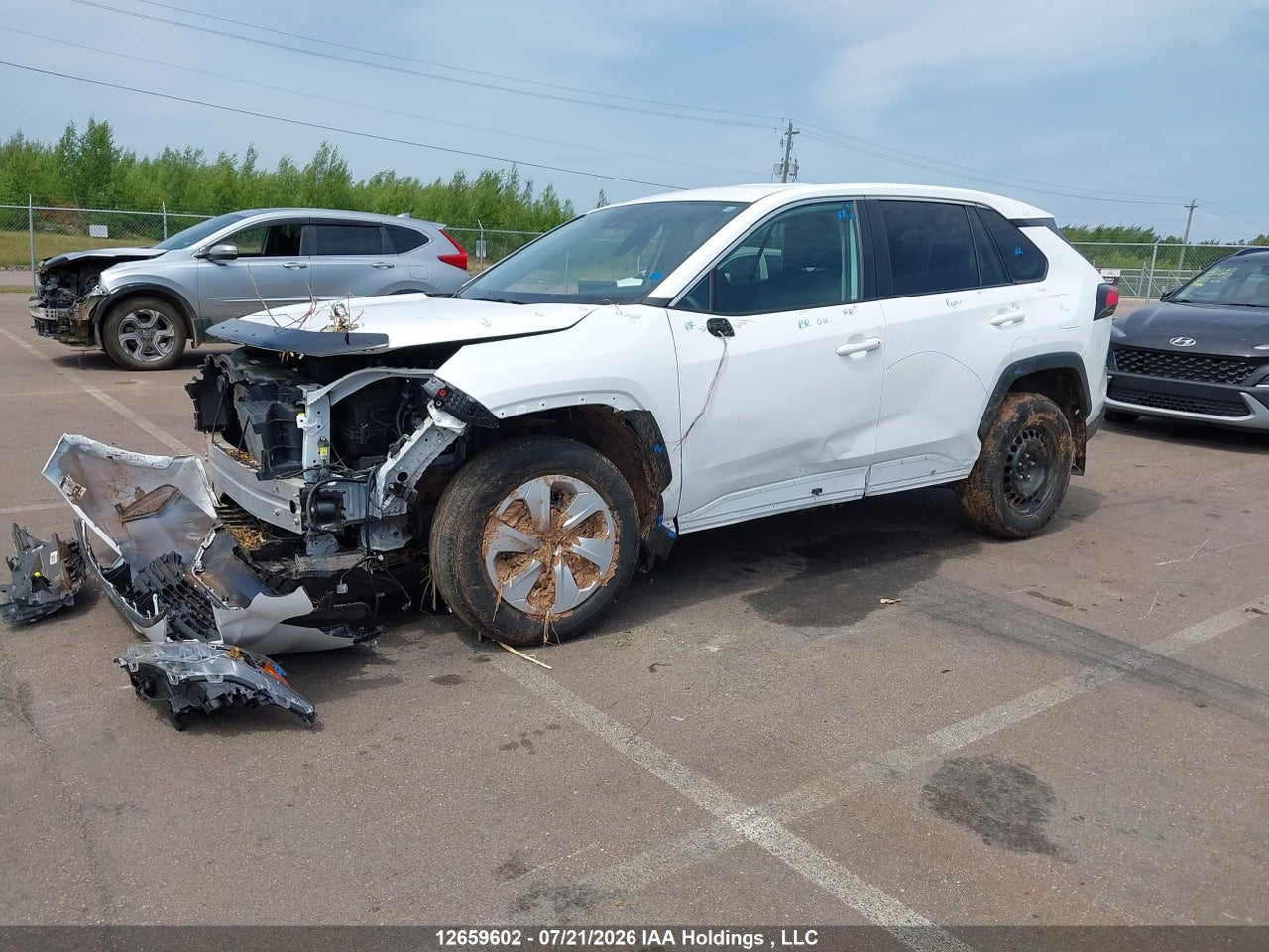 2025 TOYOTA RAV4 LE thumbnail 3