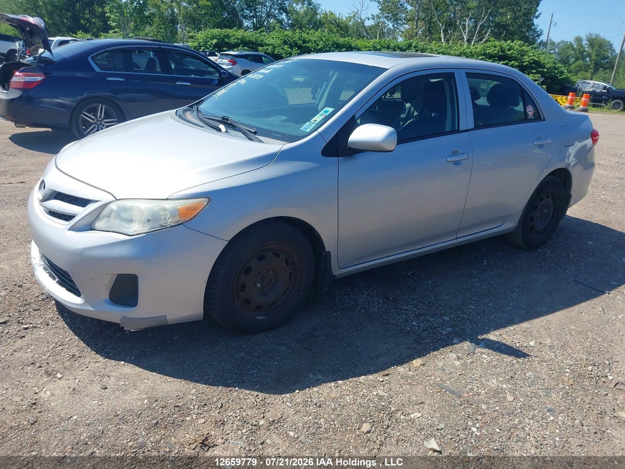 2013 TOYOTA COROLLA CE thumbnail 3