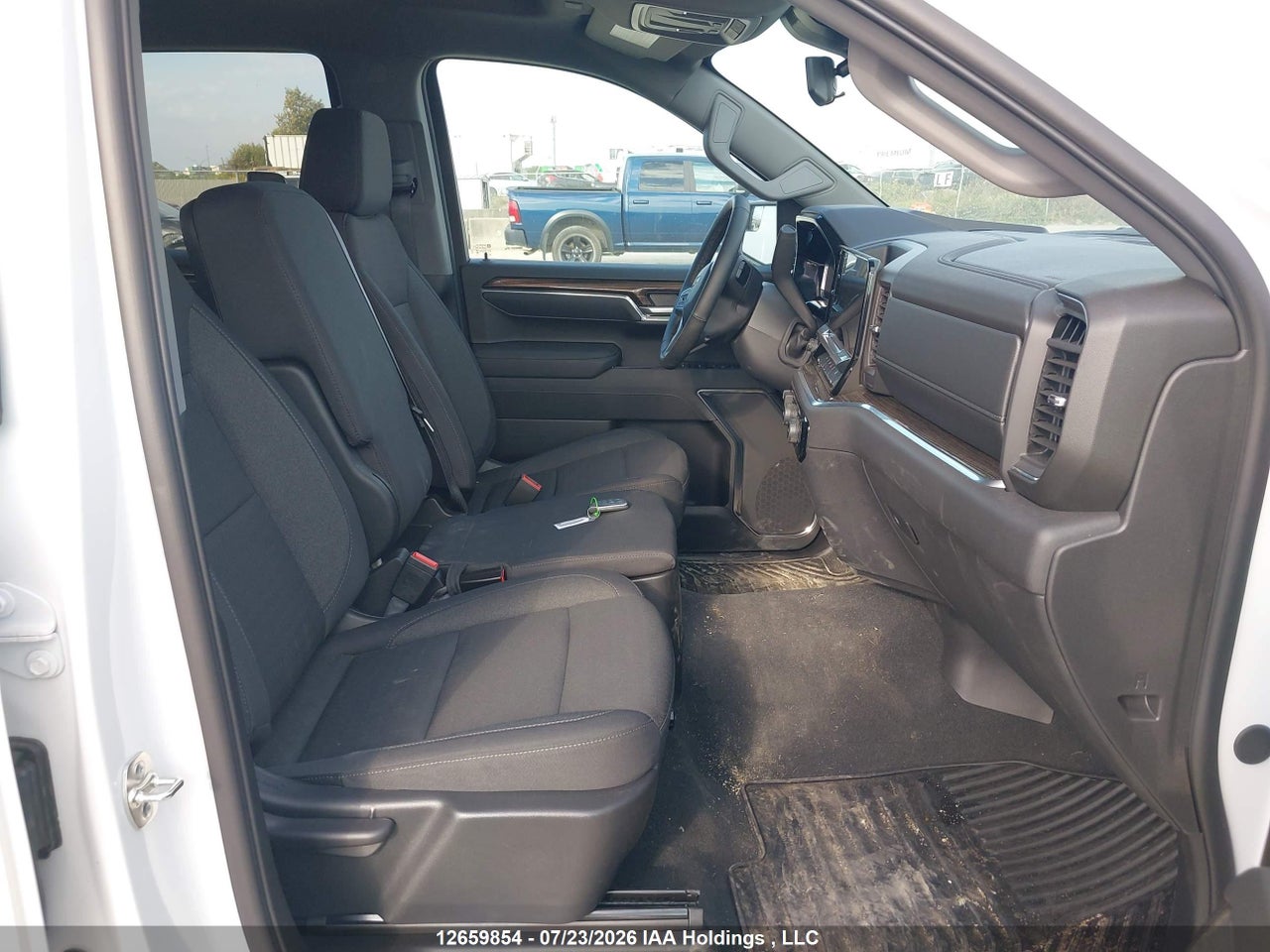 2026 CHEVROLET SILVERADO K1500 LT thumbnail 6