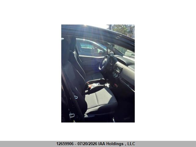 2016 TOYOTA YARIS L/LE/SE thumbnail 12