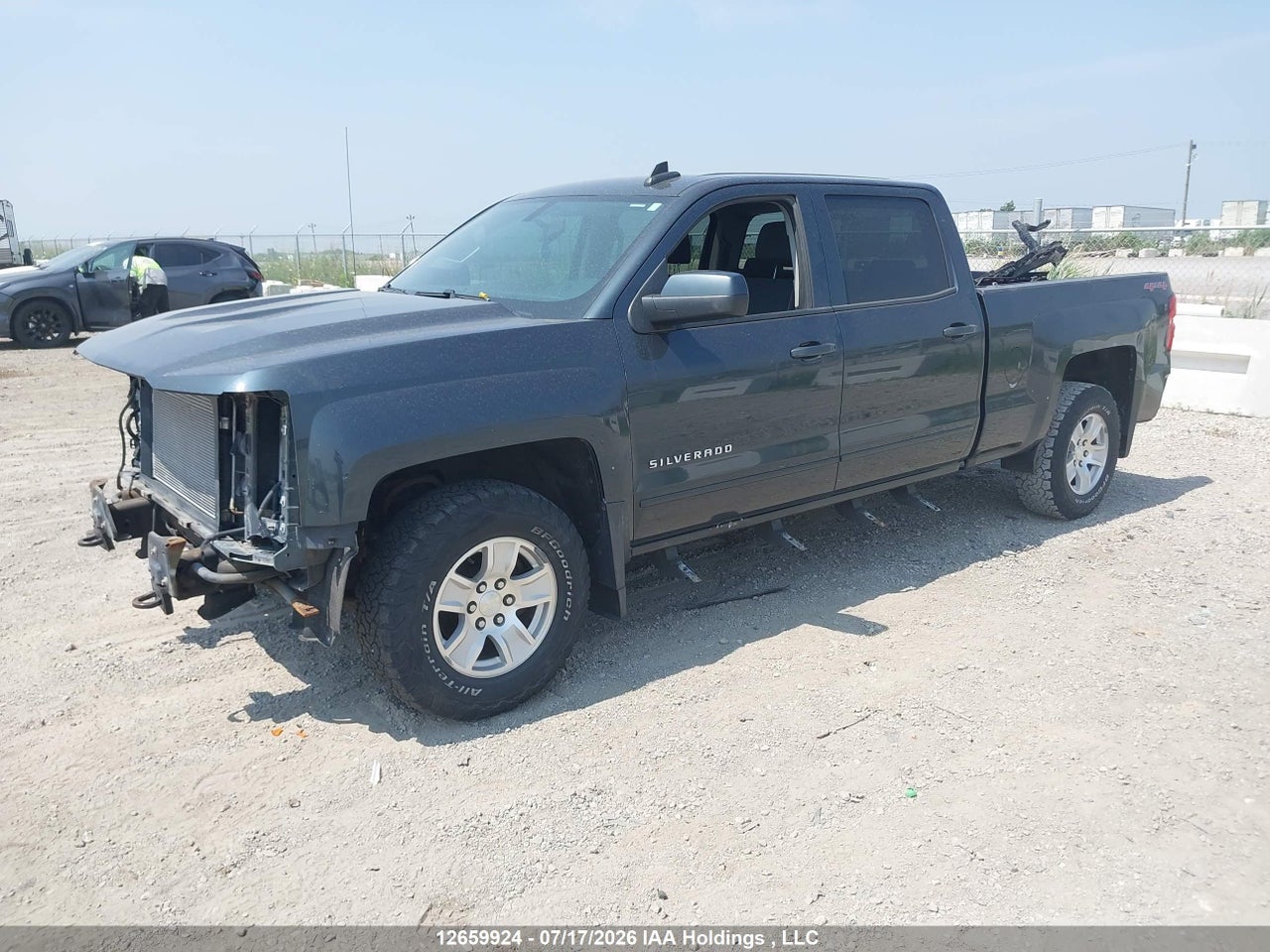 2017 CHEVROLET SILVERADO K1500 LT thumbnail 3