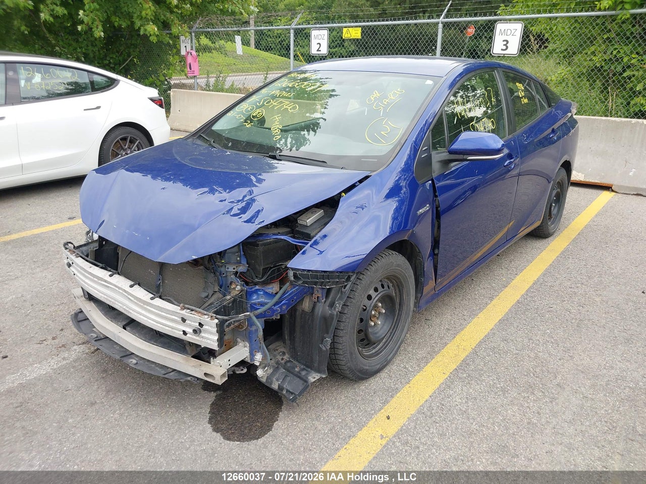 2016 TOYOTA PRIUS TECHNOLOGY/TOURING thumbnail 3