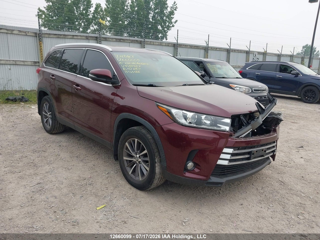 2019 TOYOTA HIGHLANDER thumbnail 2