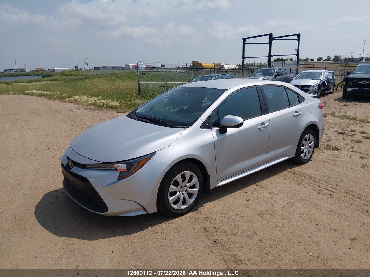 2026 TOYOTA COROLLA LE thumbnail 3