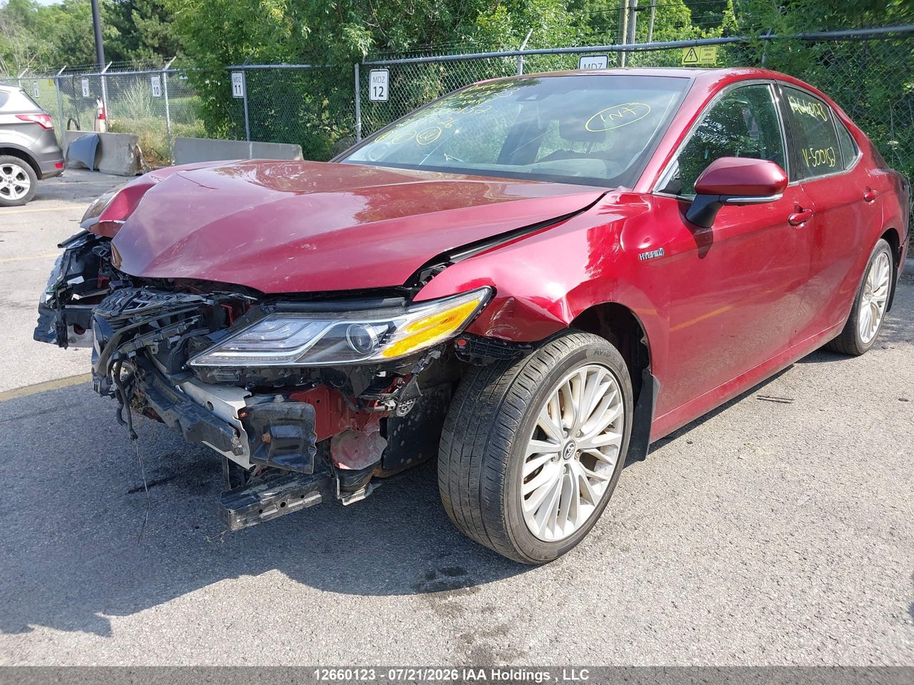 2018 TOYOTA CAMRY HYBRID XLE thumbnail 3