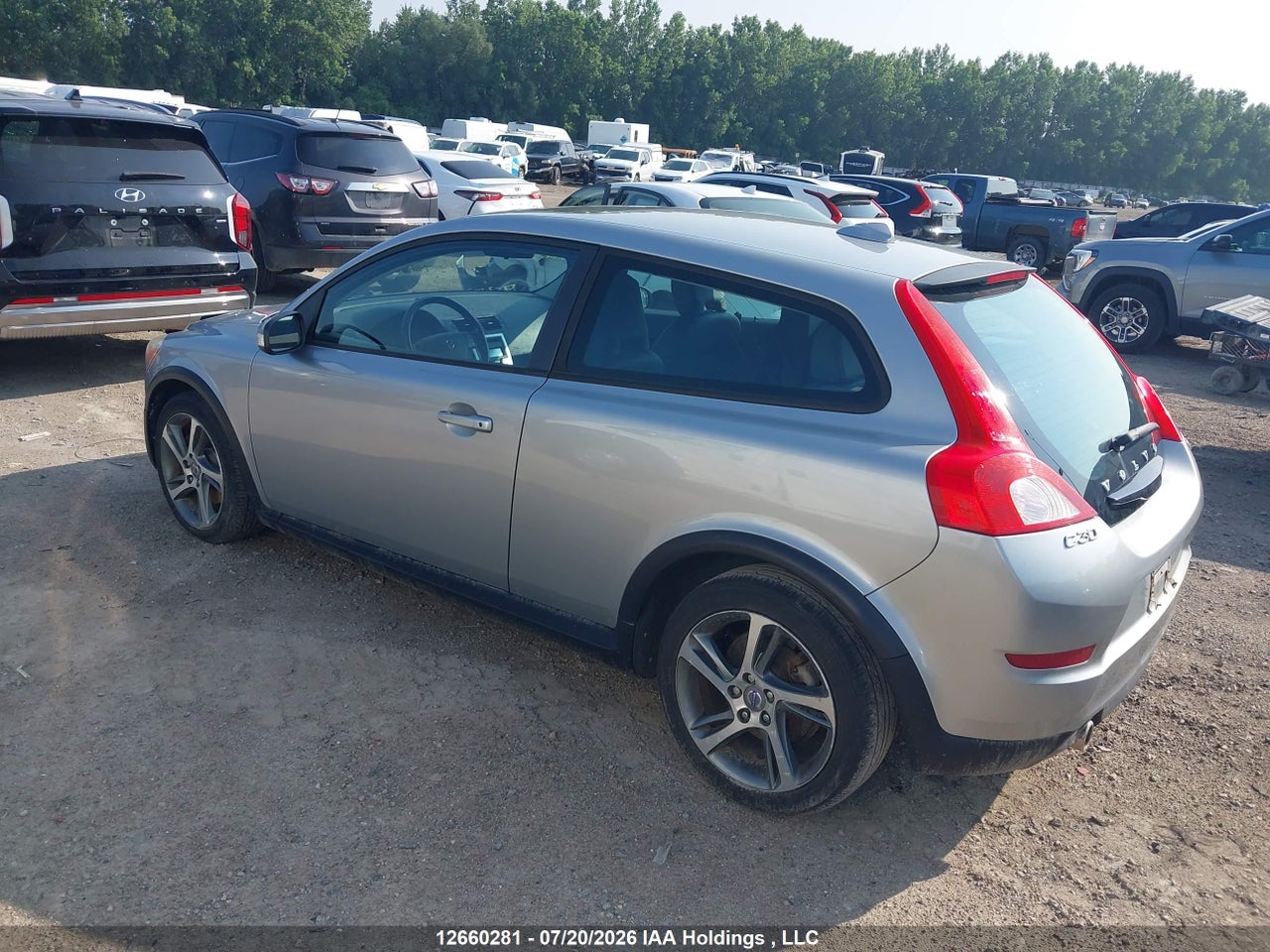 2013 VOLVO C30 T5/T5 PLATINUM/T5 PREMIER/T5 PREMIER PLUS/T5 R-DESIGN/T5 R-DESIGN PLATINUM/T5 R-DESIGN PREMIER thumbnail 4