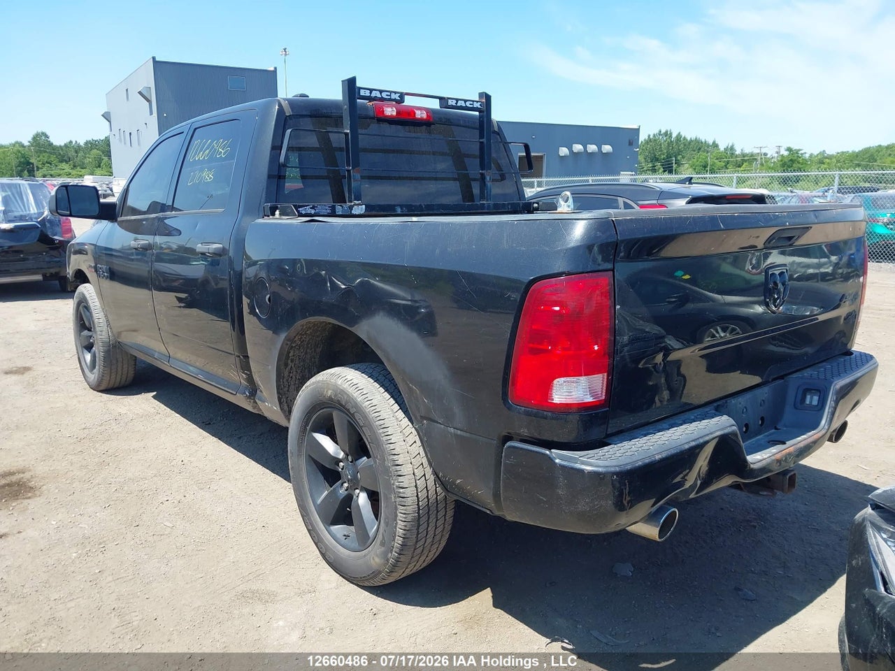 2018 RAM 1500 ST thumbnail 4