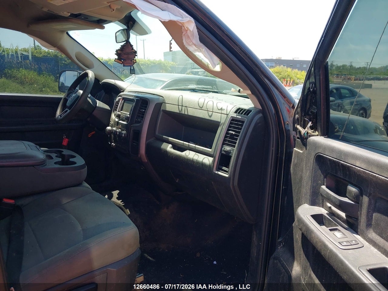 2018 RAM 1500 ST thumbnail 6