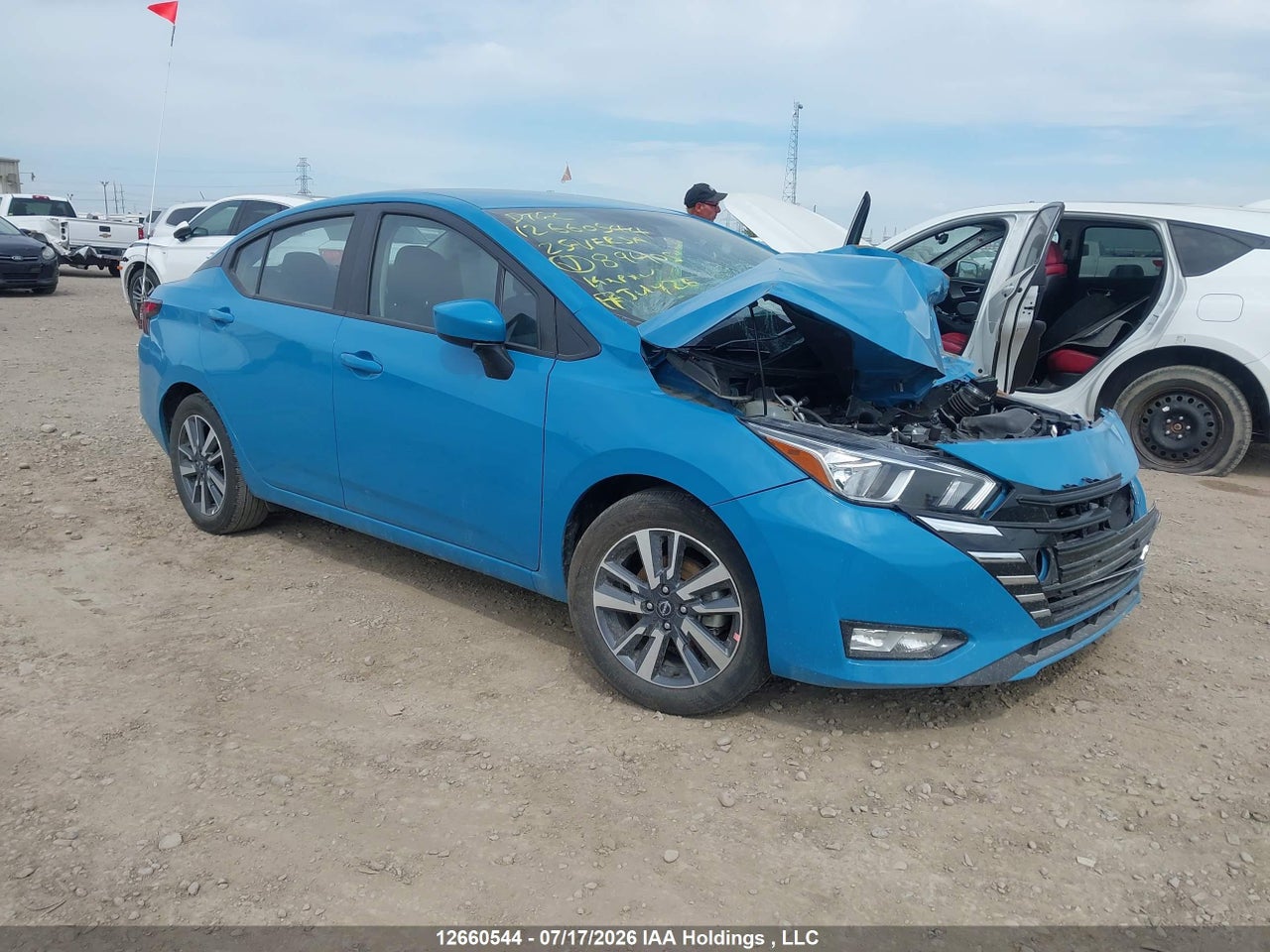 2025 NISSAN VERSA SV thumbnail 2