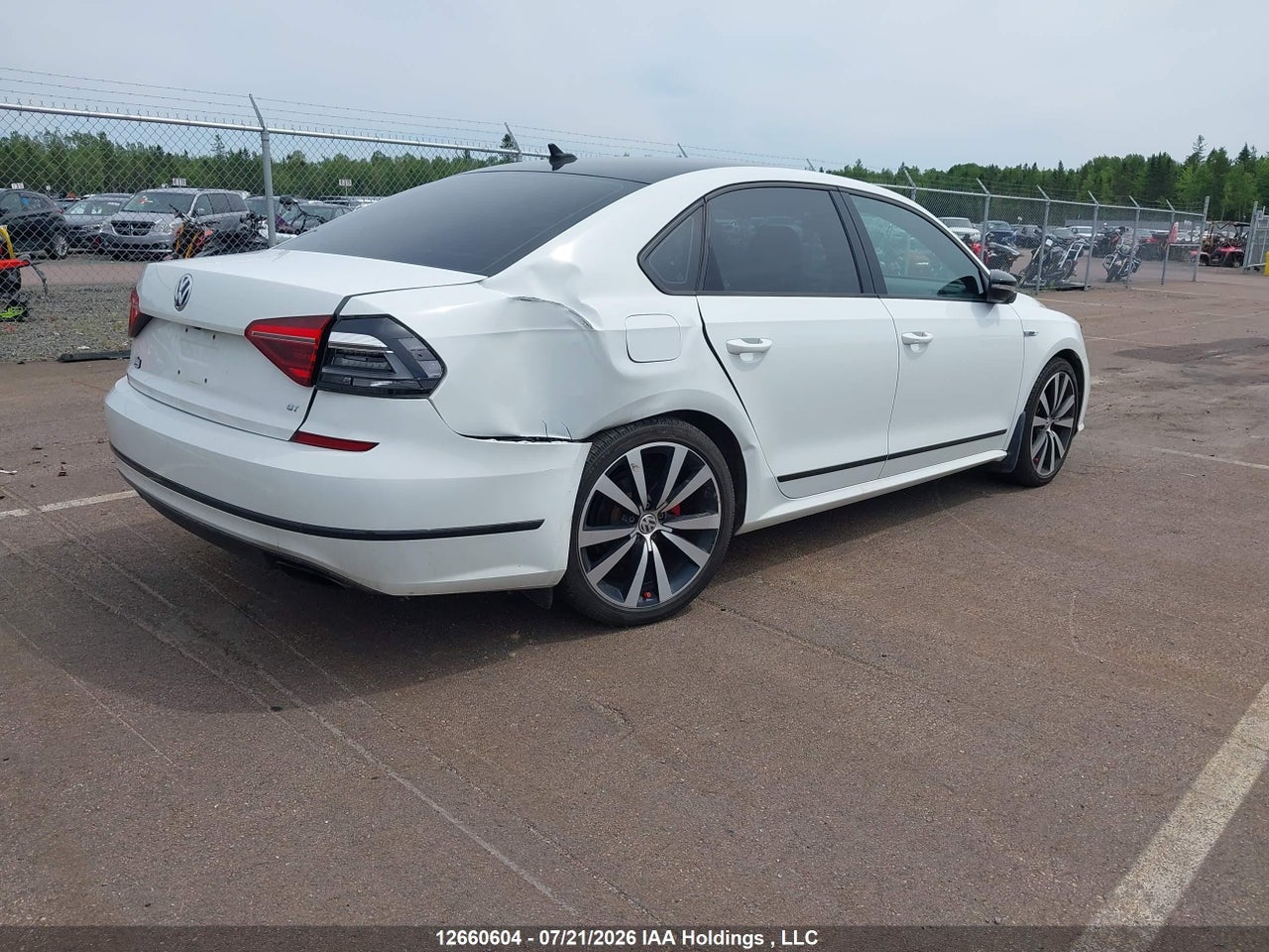 2018 VOLKSWAGEN PASSAT 3.6L VR6 GT thumbnail 5