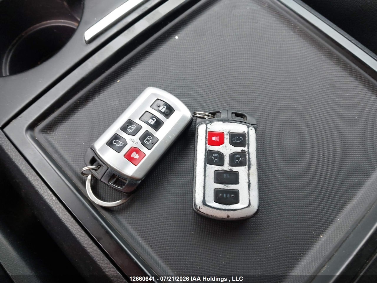 2019 TOYOTA SIENNA SE 8-PASSENGER thumbnail 12