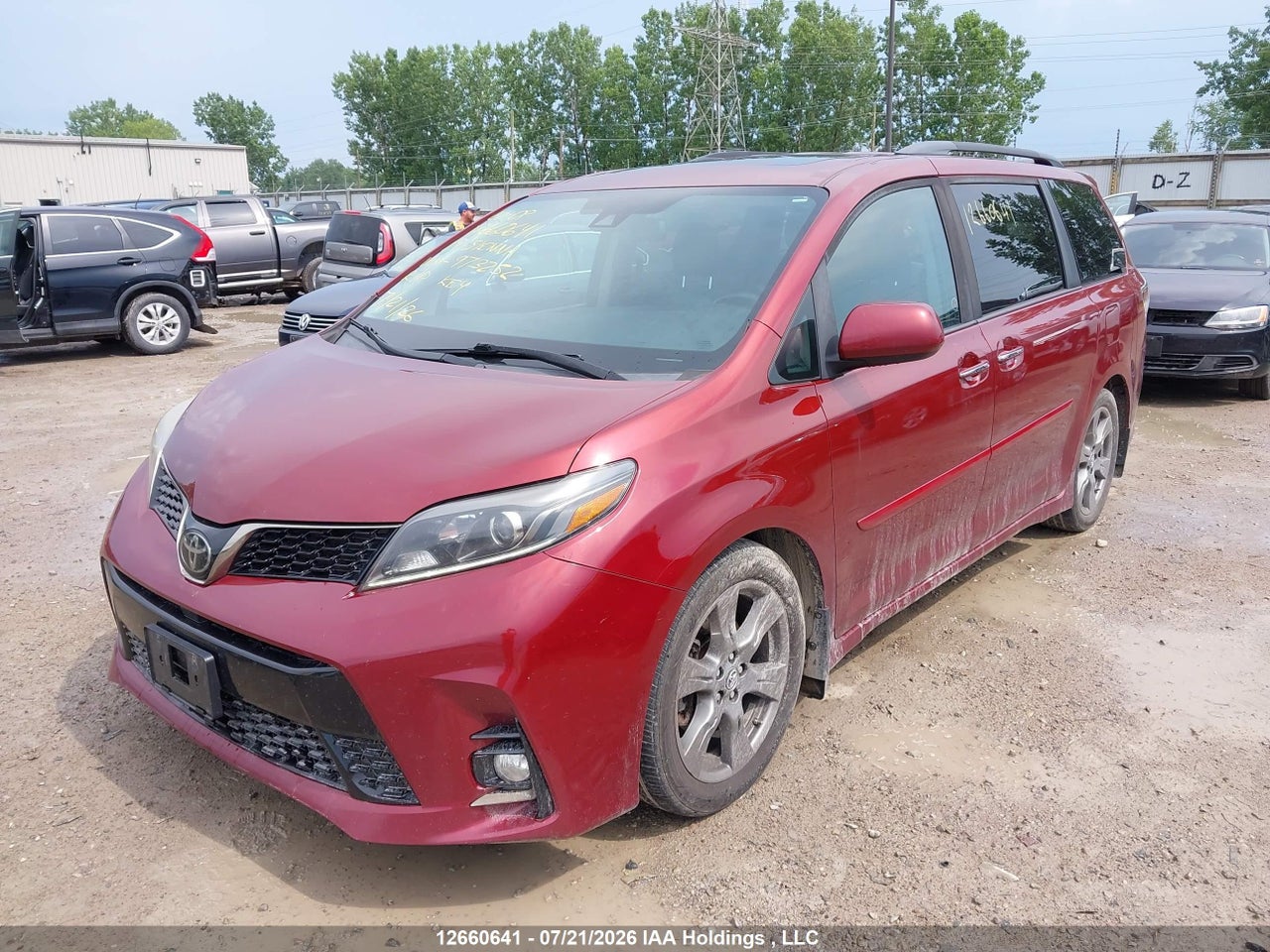 2019 TOYOTA SIENNA SE 8-PASSENGER thumbnail 3