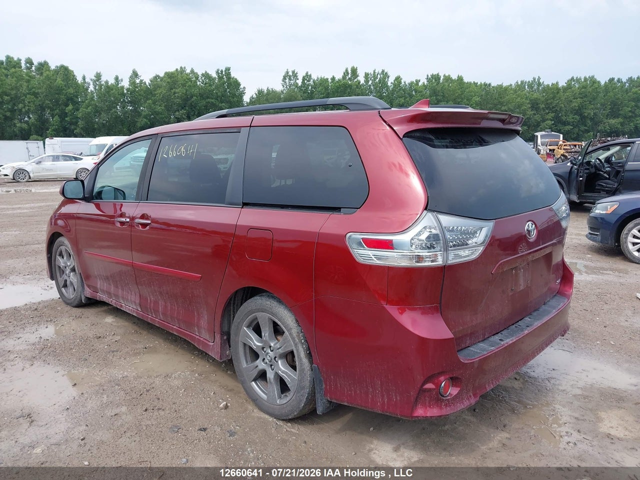 2019 TOYOTA SIENNA SE 8-PASSENGER thumbnail 4