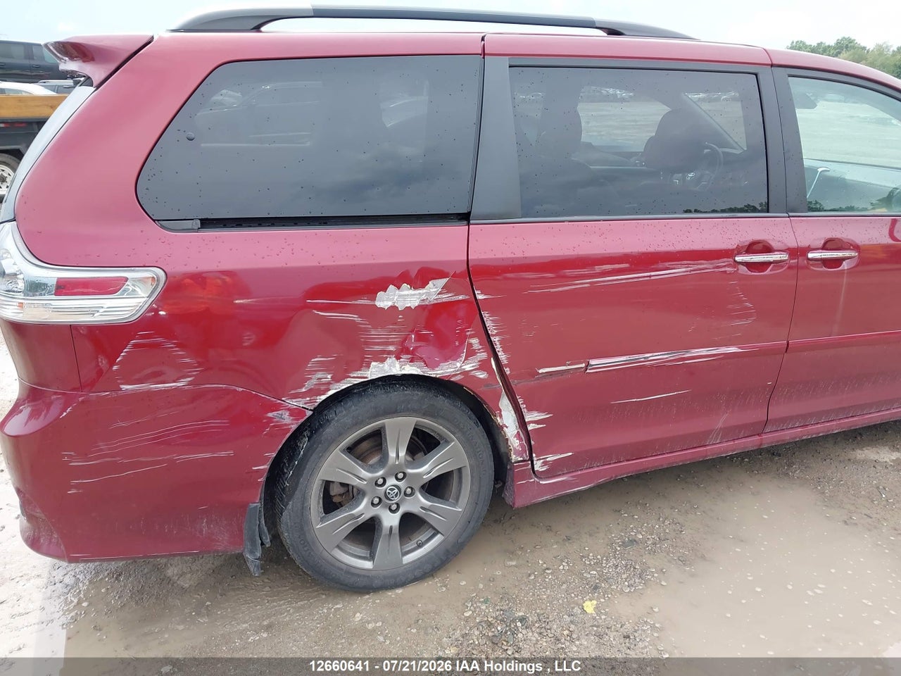 2019 TOYOTA SIENNA SE 8-PASSENGER thumbnail 7
