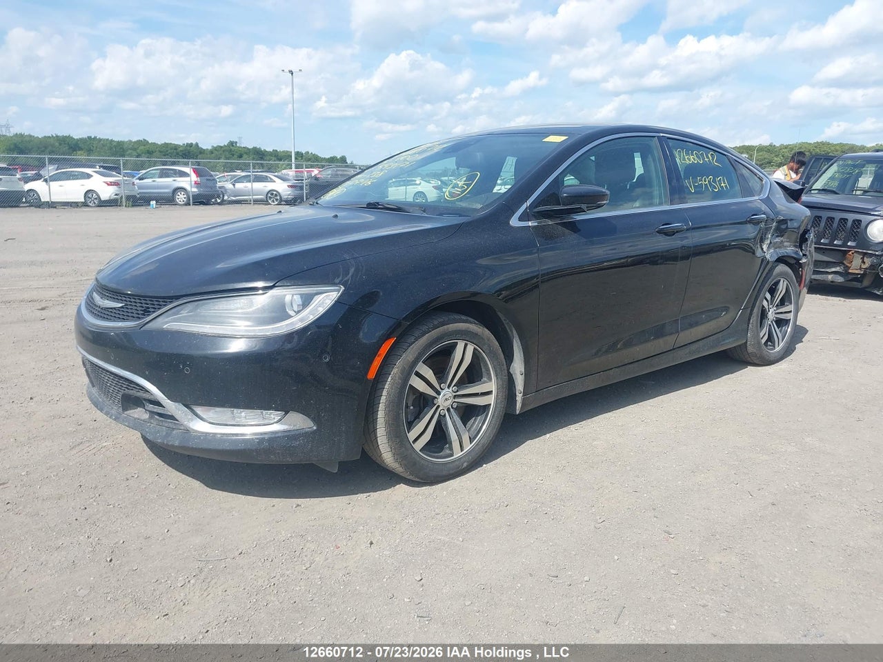2015 CHRYSLER 200 thumbnail 3
