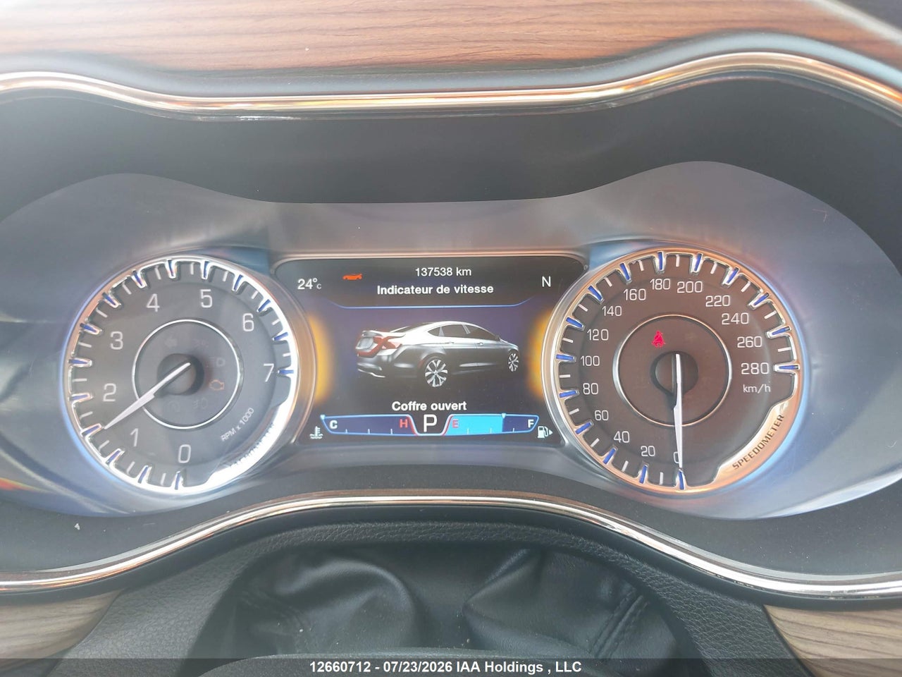 2015 CHRYSLER 200 thumbnail 8