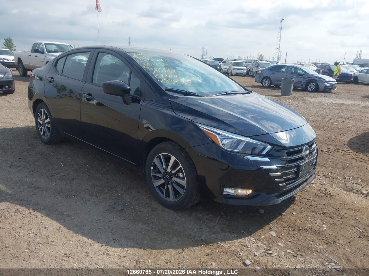 2025 NISSAN VERSA SV thumbnail 2
