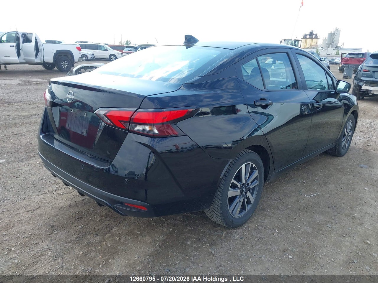 2025 NISSAN VERSA SV thumbnail 5