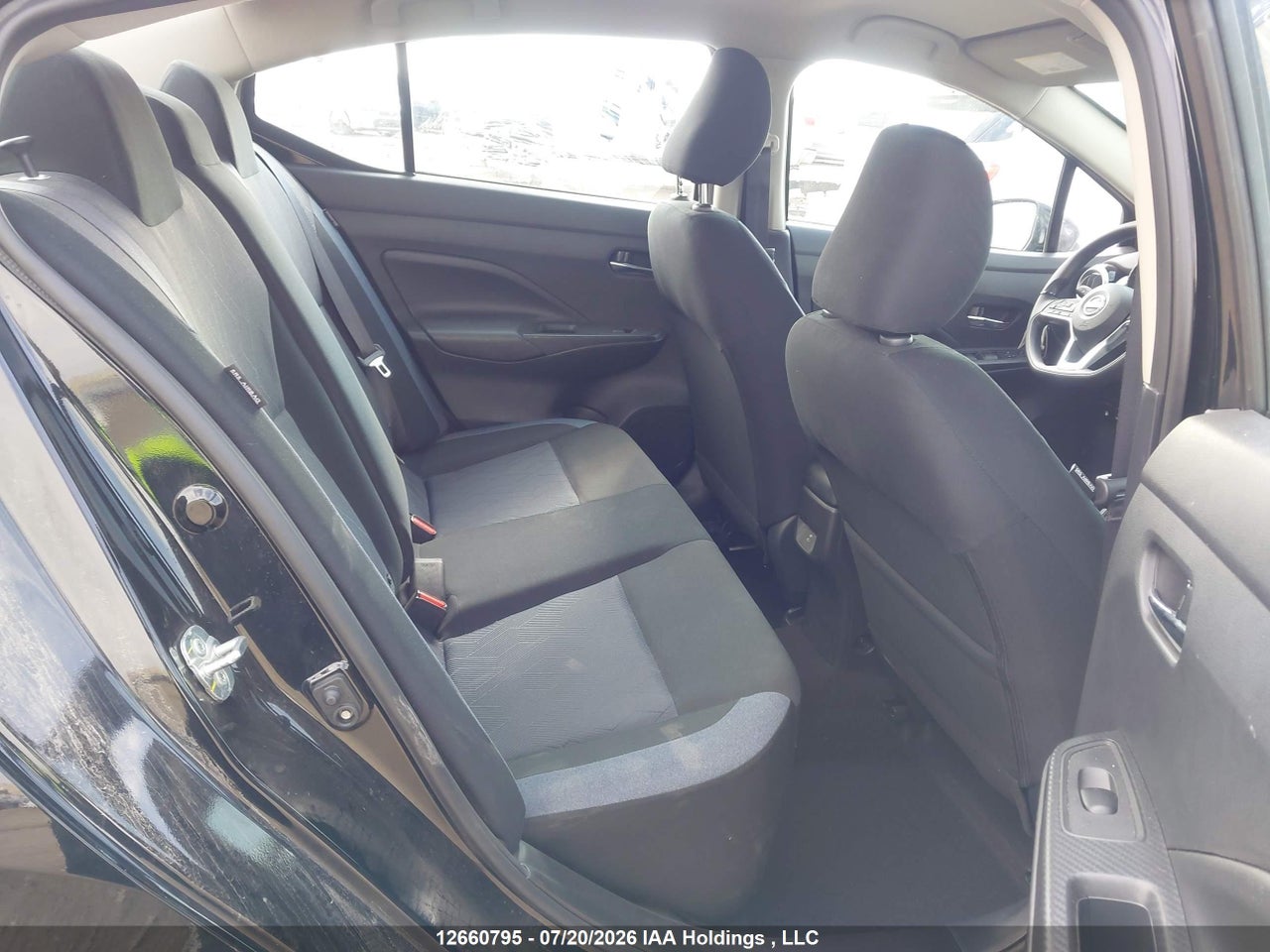 2025 NISSAN VERSA SV thumbnail 9
