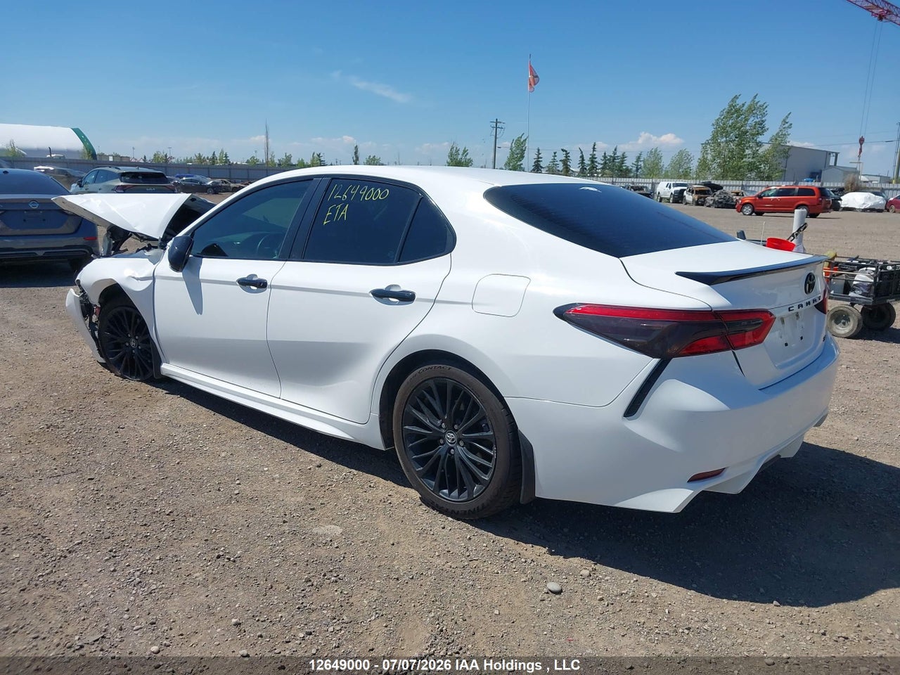 2020 TOYOTA CAMRY SE thumbnail 4