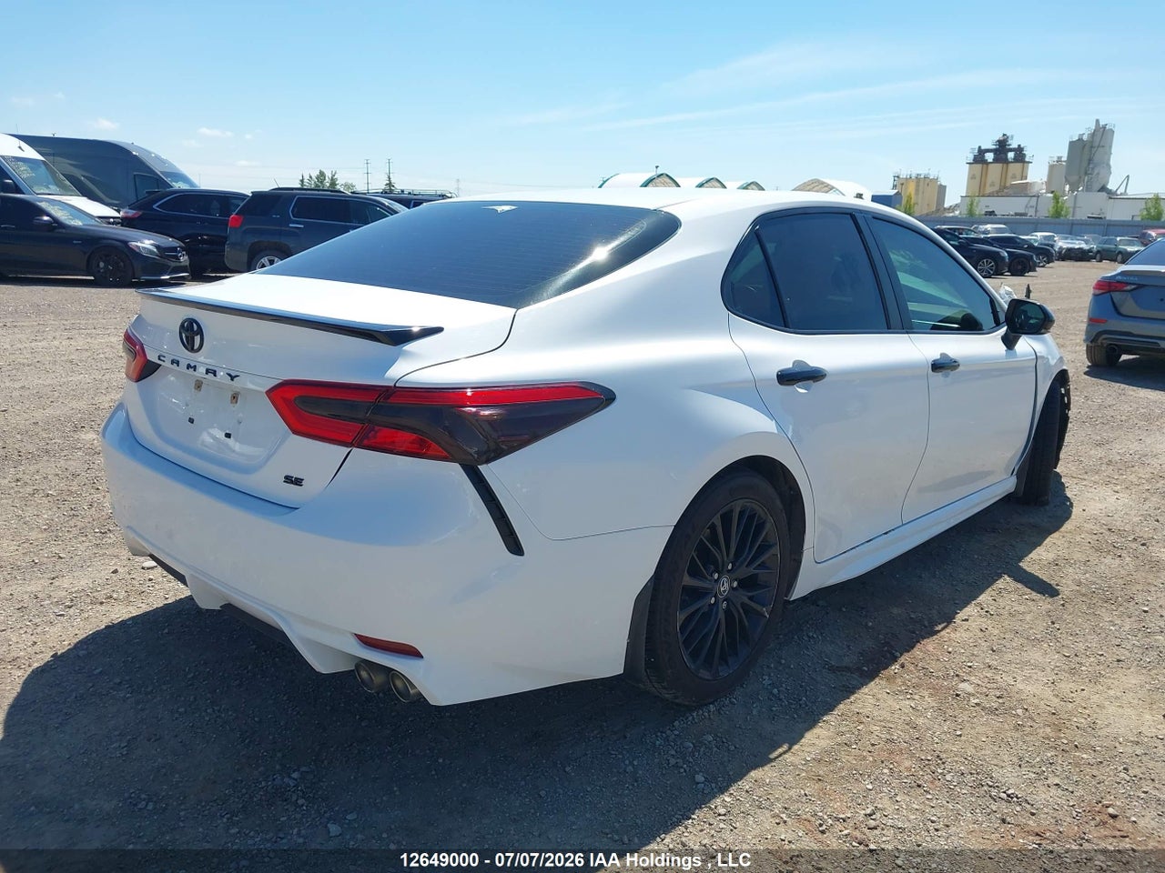 2020 TOYOTA CAMRY SE thumbnail 5