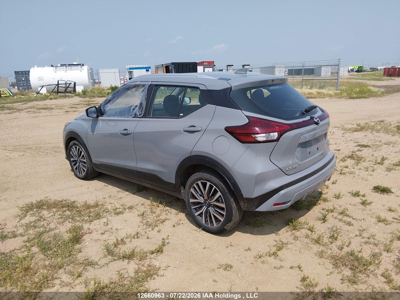2025 NISSAN KICKS PLAY SV thumbnail 4