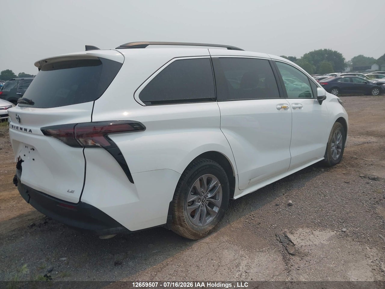 2025 TOYOTA SIENNA LE 8-PASSENGER thumbnail 5