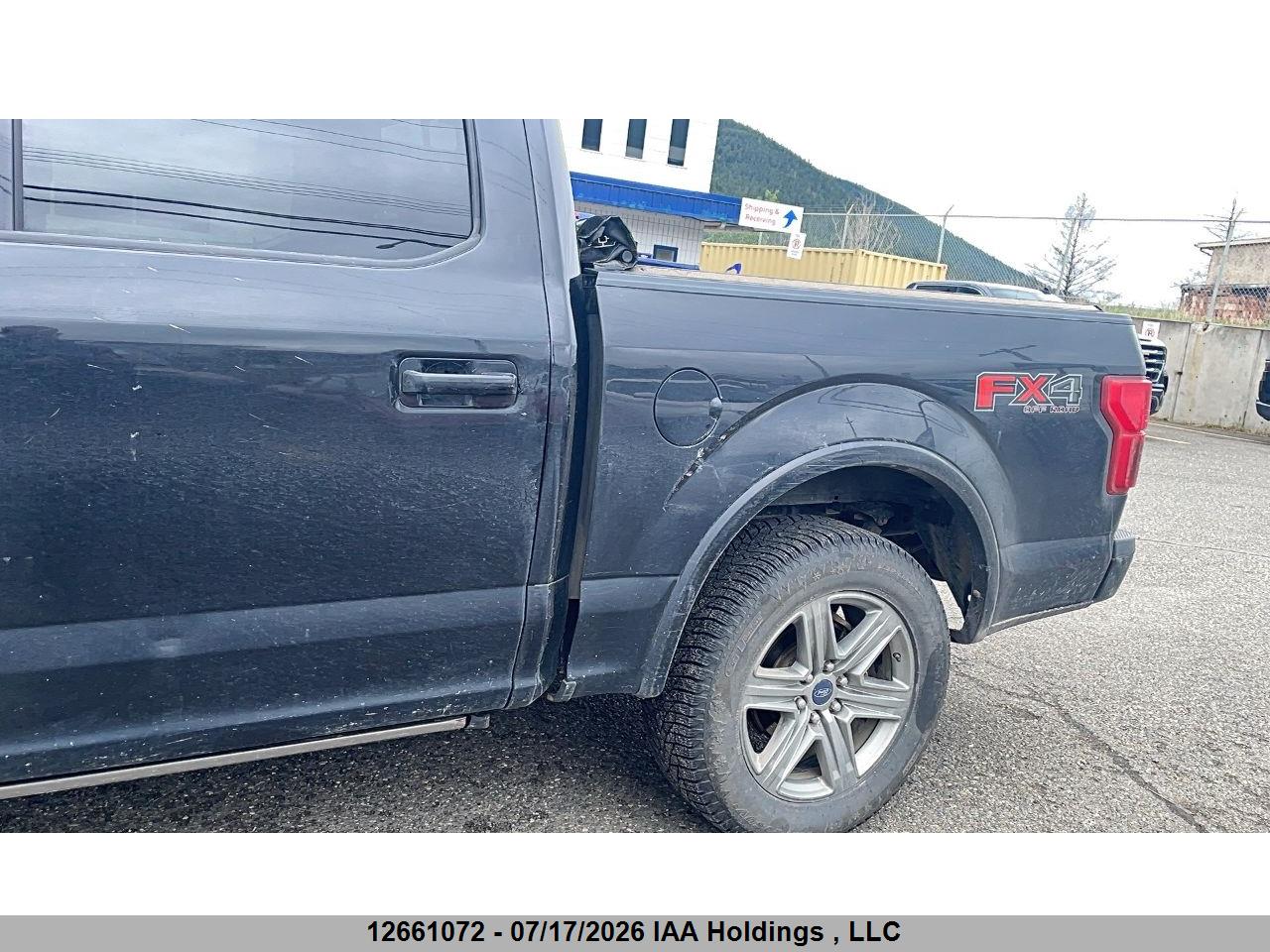 2018 FORD F-150 LARIAT thumbnail 10
