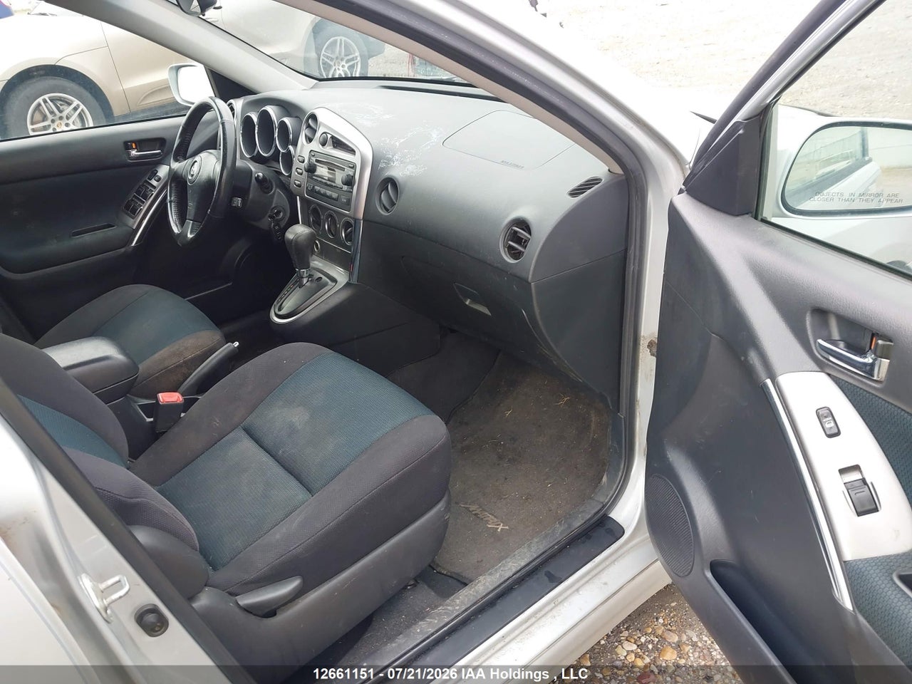 2005 TOYOTA COROLLA MATRIX XR thumbnail 6