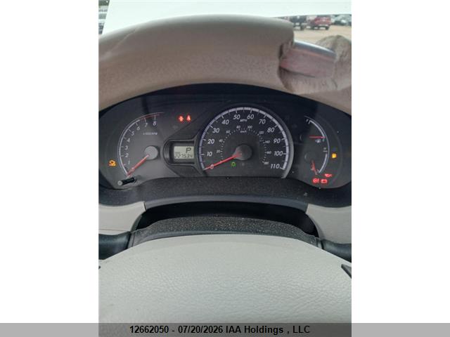2012 TOYOTA SIENNA LE thumbnail 8
