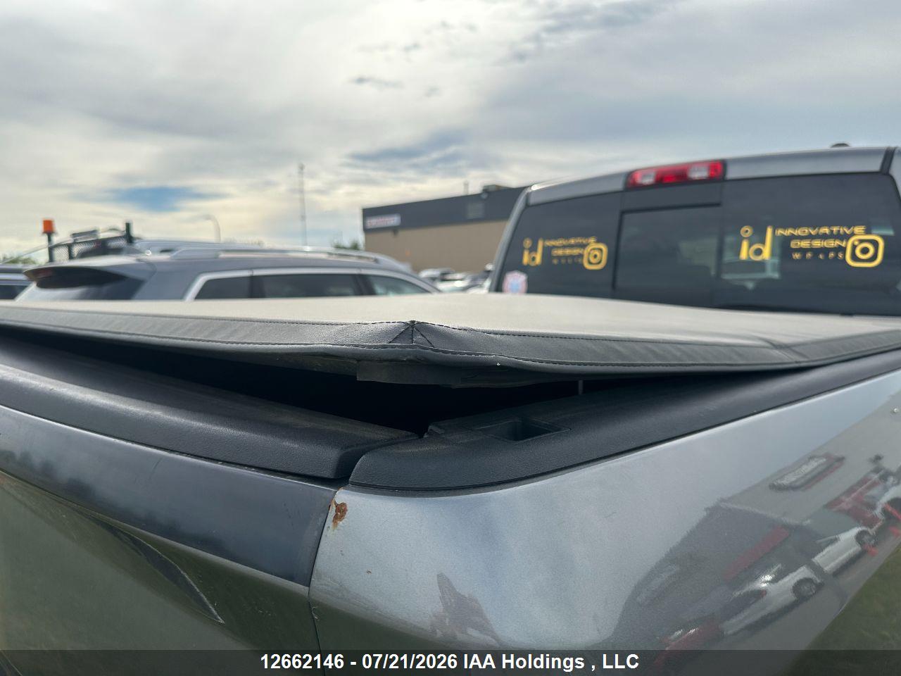 2012 RAM 1500 SLT thumbnail 12
