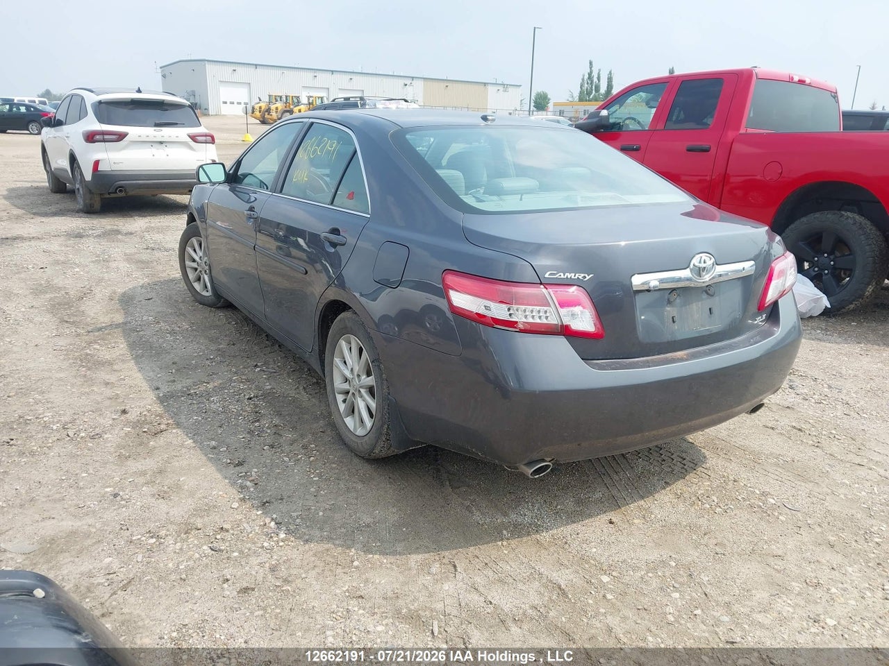 2011 TOYOTA CAMRY thumbnail 4
