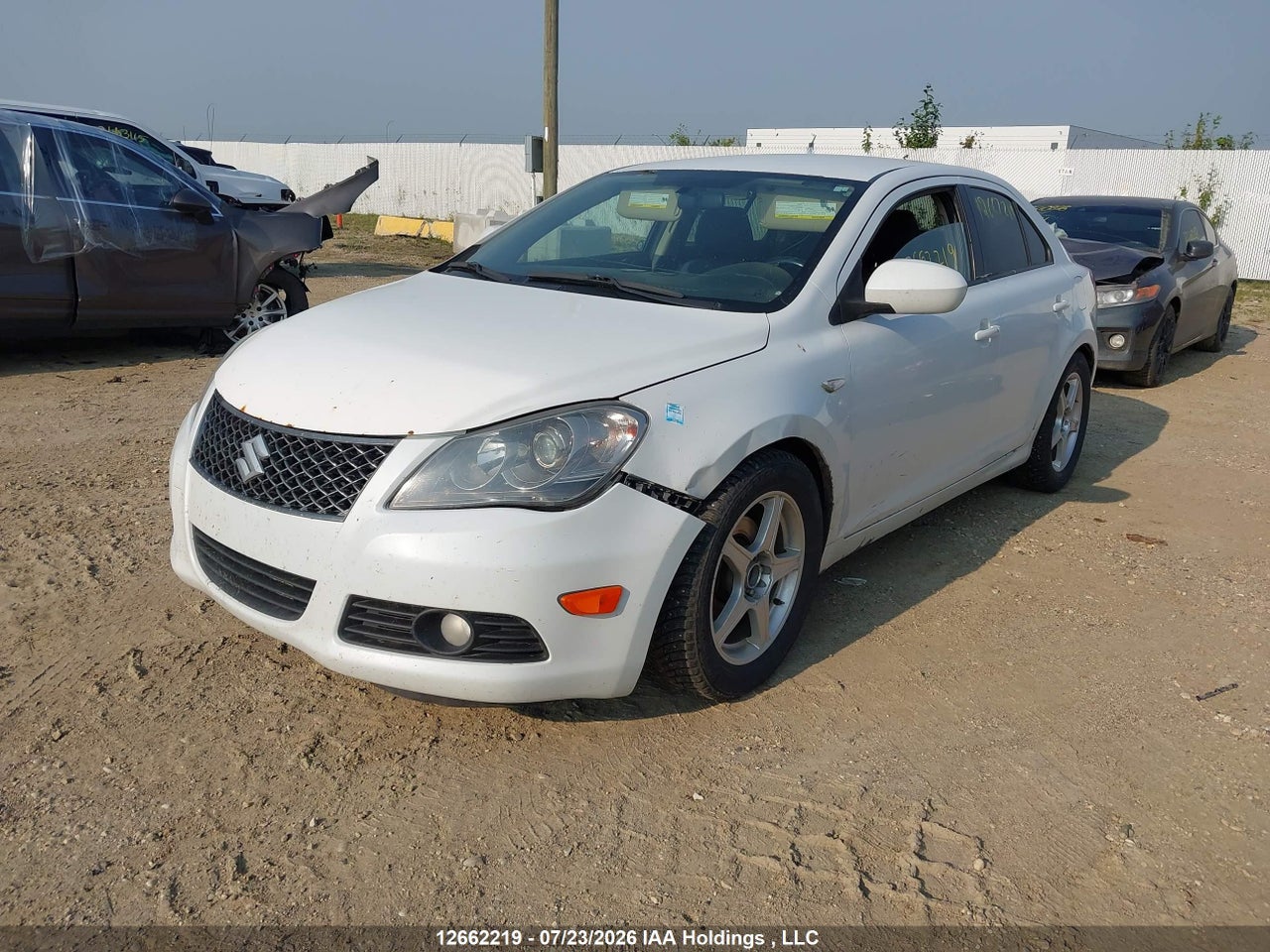 2012 SUZUKI KIZASHI SE thumbnail 3