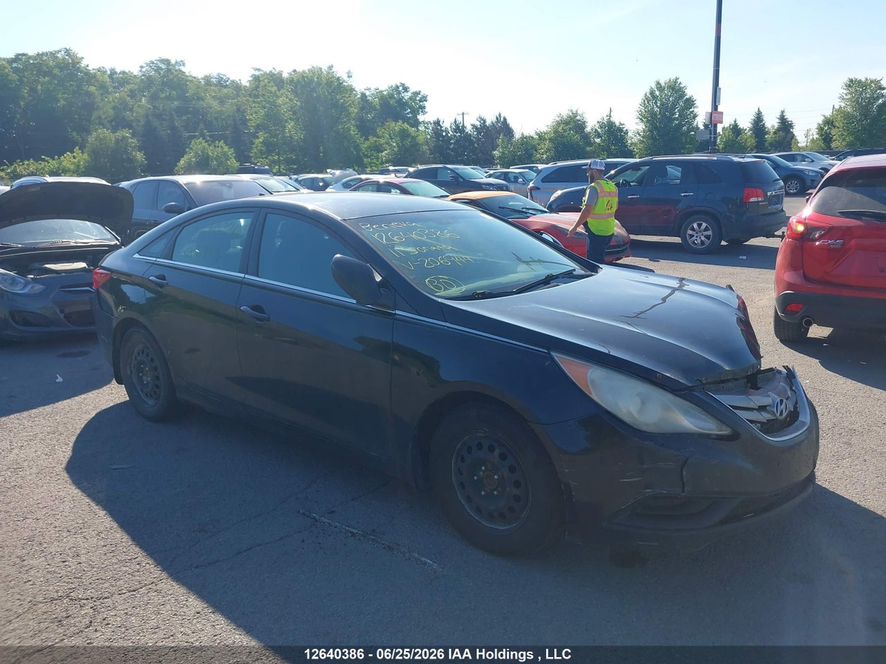 2011 HYUNDAI SONATA GL thumbnail 2