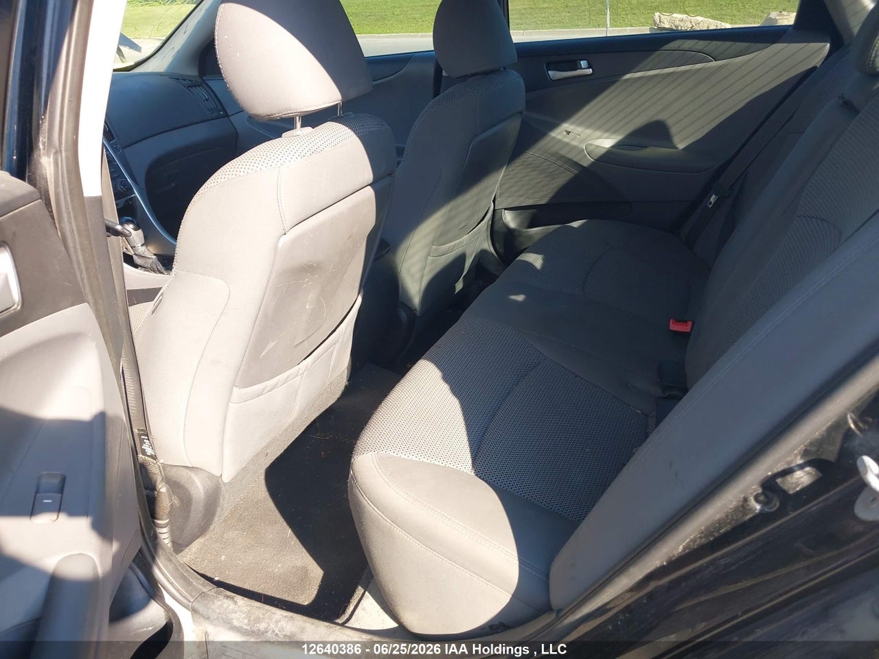 2011 HYUNDAI SONATA GL thumbnail 9