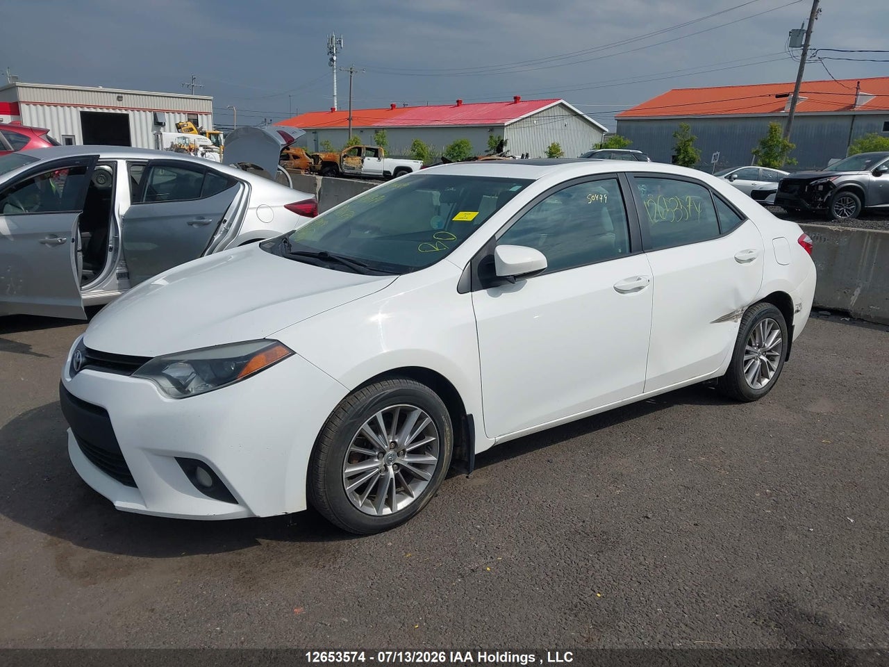 2014 TOYOTA COROLLA LE thumbnail 3