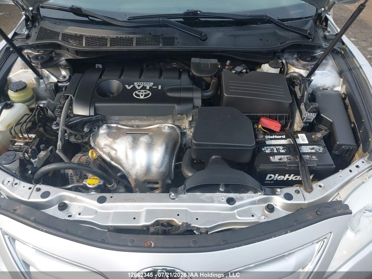 2010 TOYOTA CAMRY LE thumbnail 11