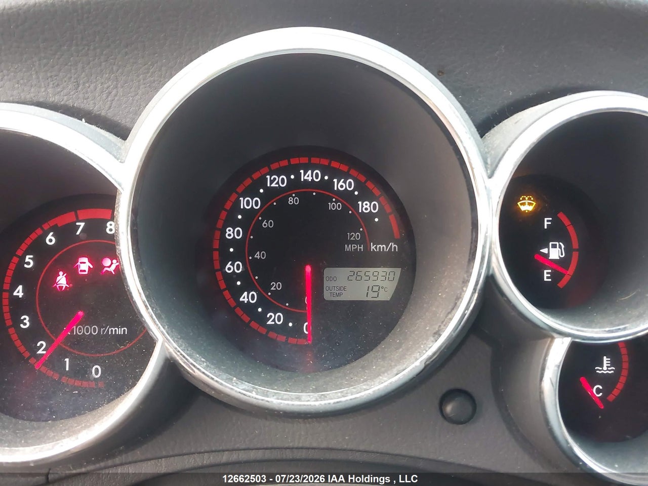 2005 TOYOTA COROLLA MATRIX XR thumbnail 8