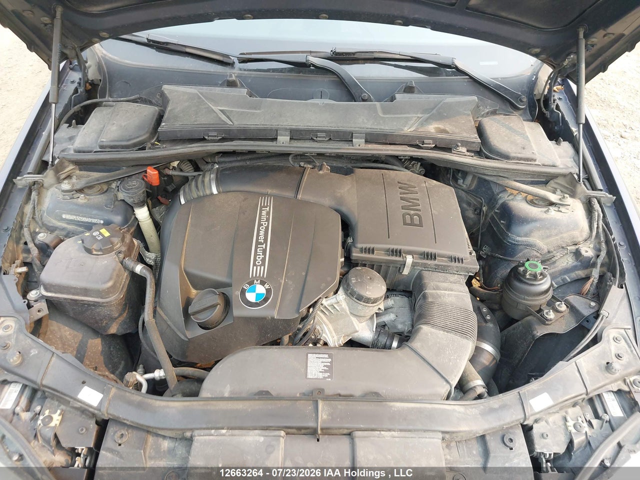2011 BMW 335I XDRIVE thumbnail 11