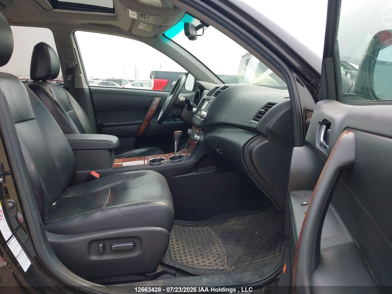 2012 TOYOTA HIGHLANDER V6 LIMITED thumbnail 6