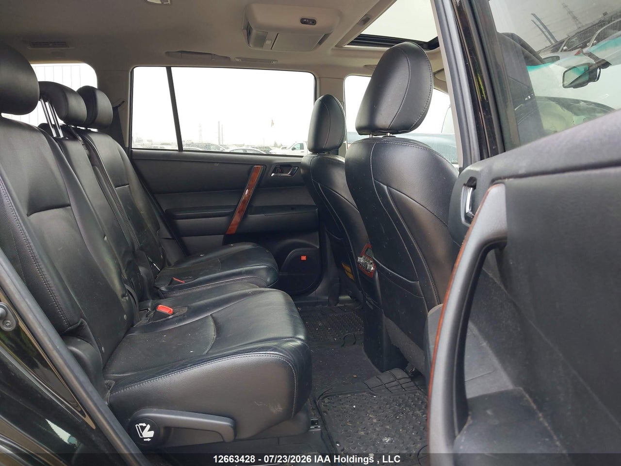 2012 TOYOTA HIGHLANDER V6 LIMITED thumbnail 9