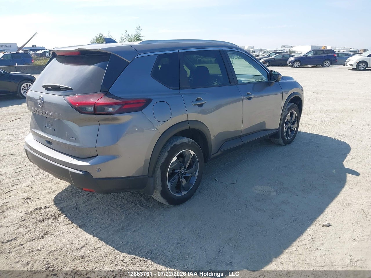 2026 NISSAN ROGUE SV thumbnail 5