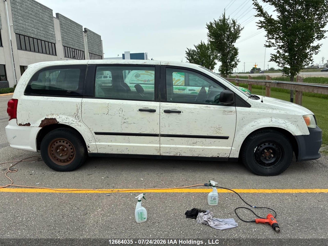 2012 DODGE GRAND CARAVAN SE thumbnail 3