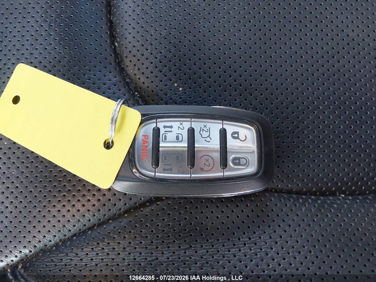 2019 CHRYSLER PACIFICA LIMITED thumbnail 12