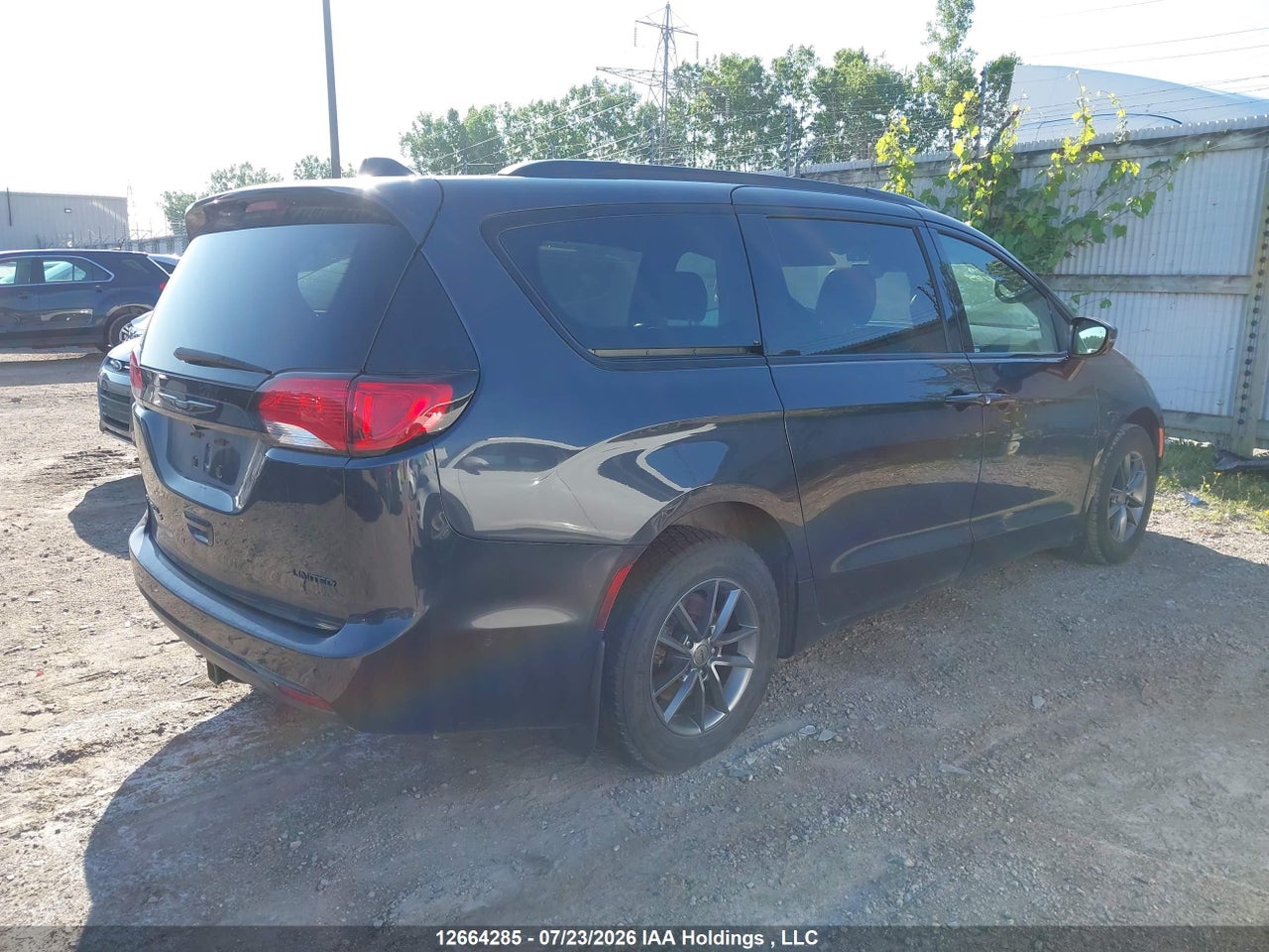 2019 CHRYSLER PACIFICA LIMITED thumbnail 5