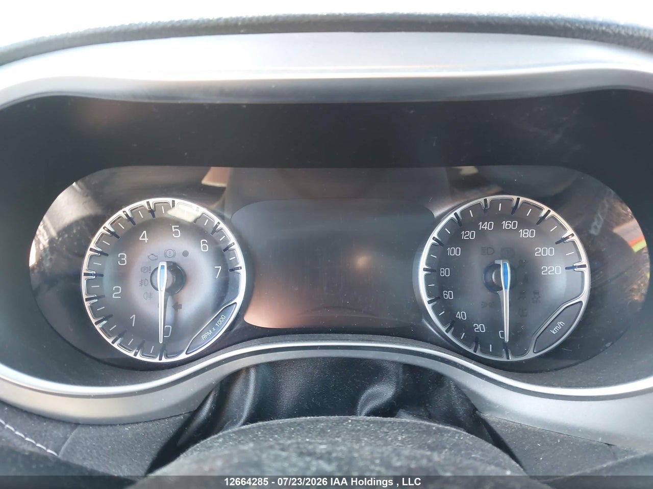 2019 CHRYSLER PACIFICA LIMITED thumbnail 8