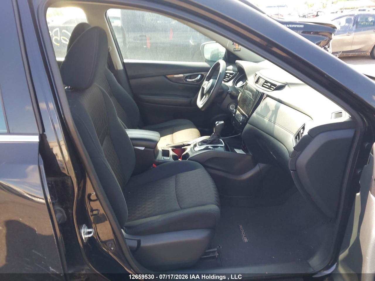 2018 NISSAN ROGUE S/SV thumbnail 6