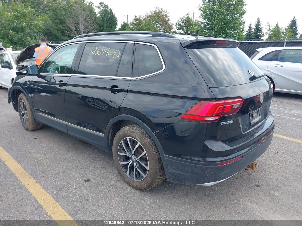 2018 VOLKSWAGEN TIGUAN COMFORTLINE thumbnail 4