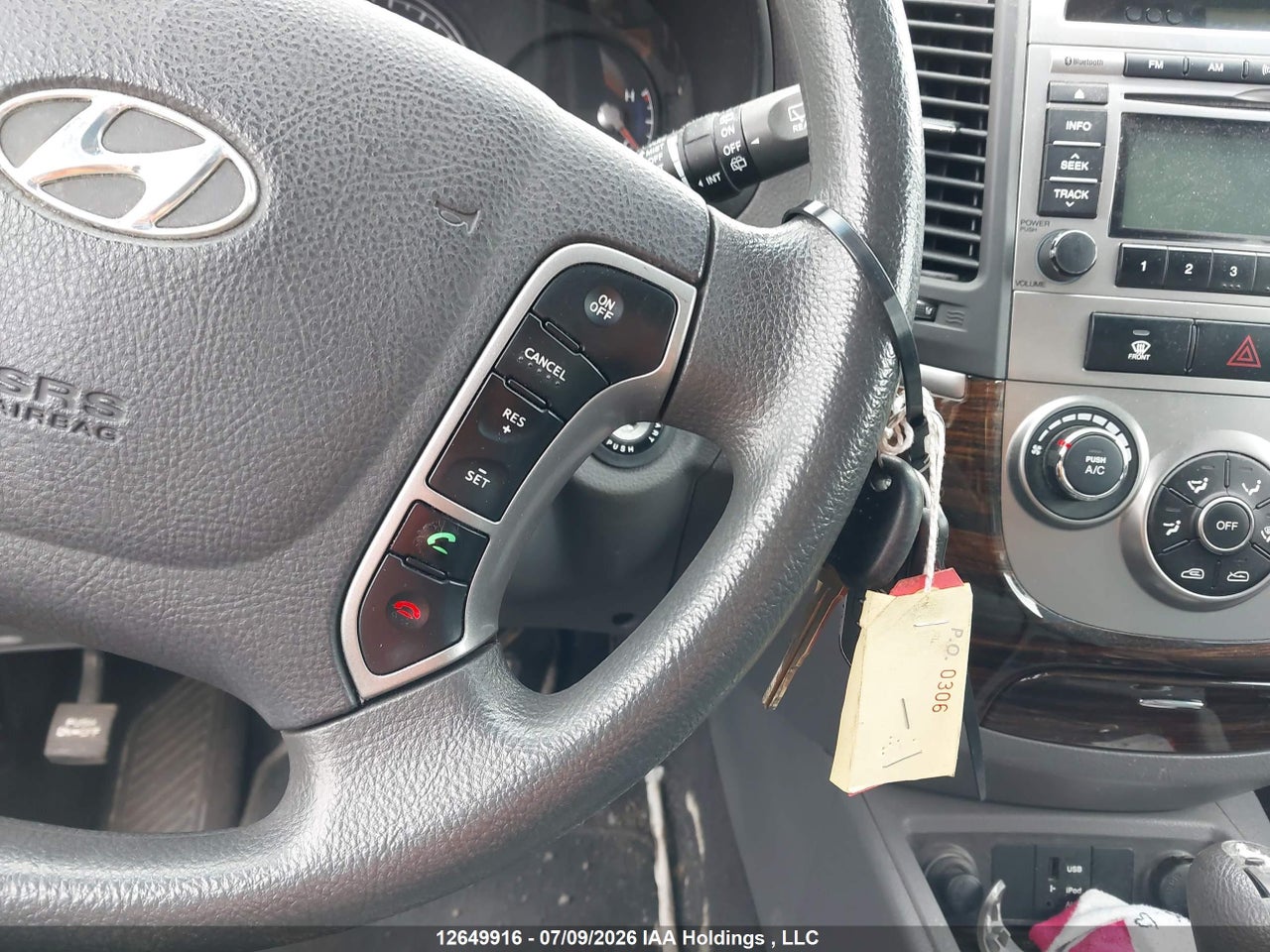 2011 HYUNDAI SANTA FE GL 2.4 thumbnail 12