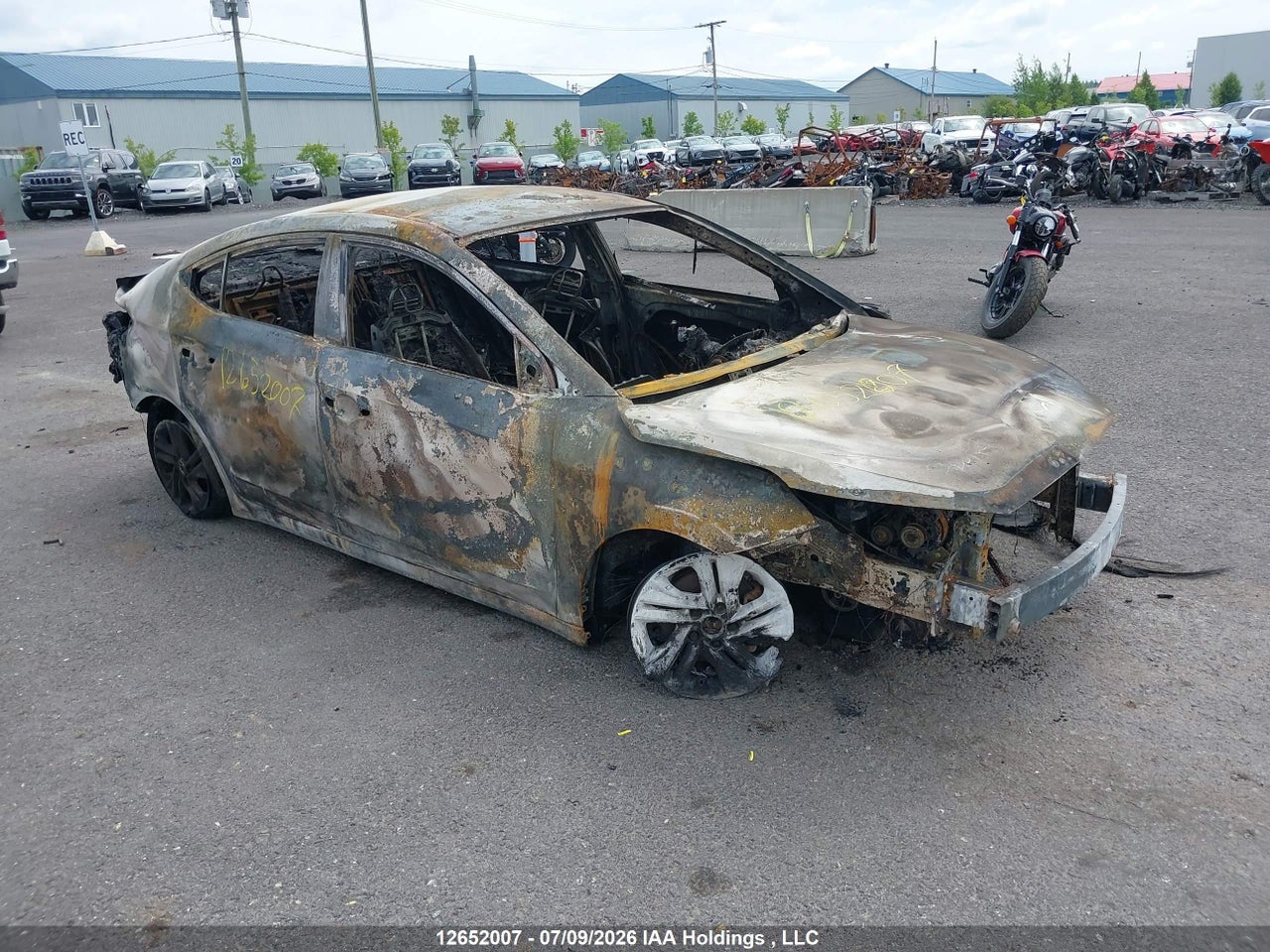 2019 HYUNDAI ELANTRA PREFERRED thumbnail 2